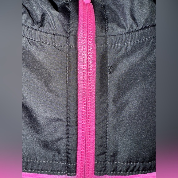 Puma Kids Vibrant Pink and Black Hoodie Girls M 10/12 - Picture 2 of 13